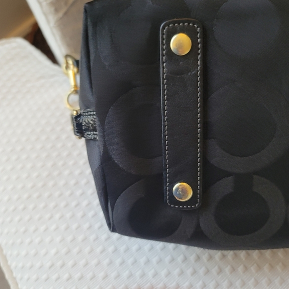 Authentic Coach Op Art Black Satchel Handbag Purse - Picture 9 of 13